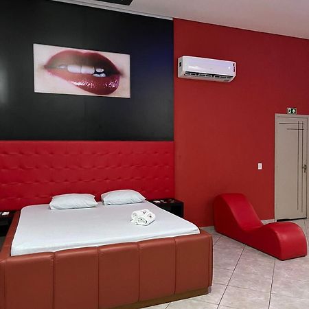 Fetiche Motel Presidente Medici  Экстерьер фото